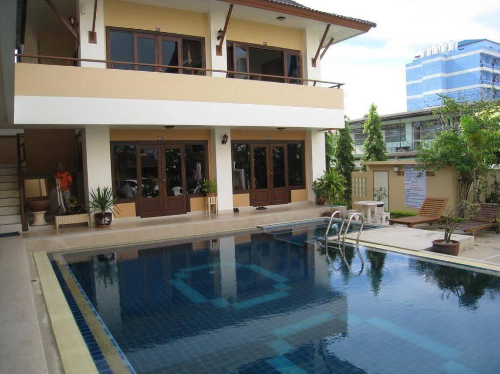 Chaba Garden Apartment Pattaya Bagian luar foto